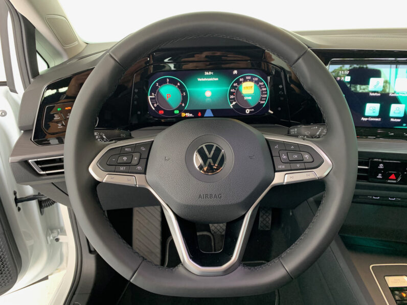 Volkswagen Golf VIII Style 2,0 TDI DSG Neuwagen – 22 %