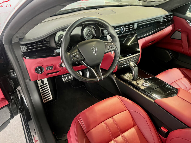 Maserati Quattroporte Modena Q4